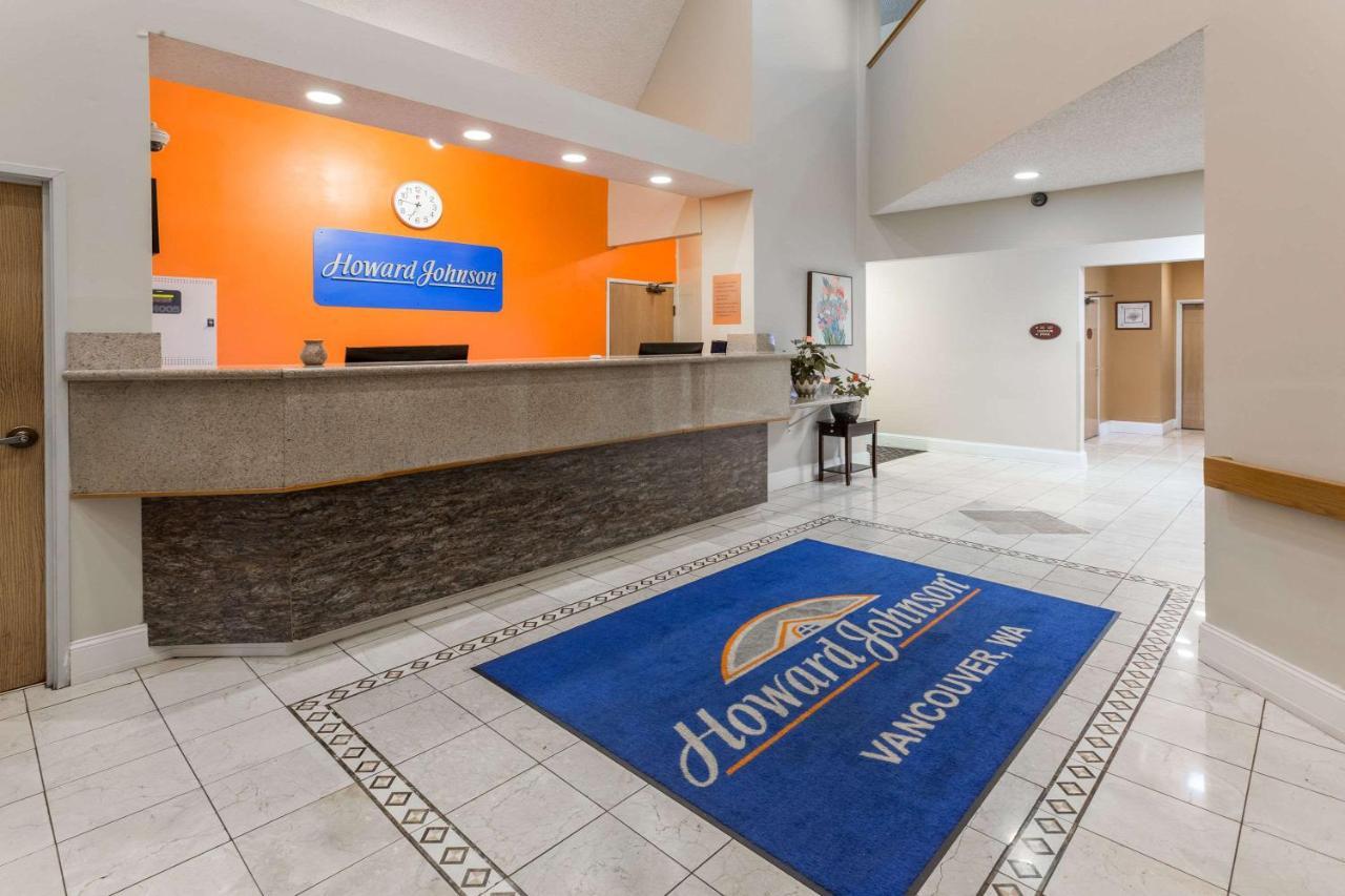 Howard Johnson By Wyndham Vancouver Hotel & Suites Eksteriør bilde